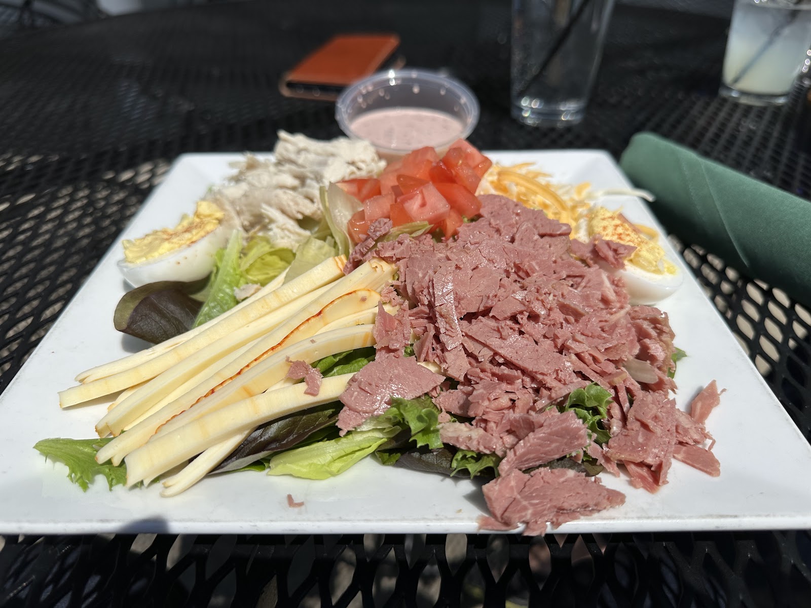 Arrowhead Grille By Crank's in Auburn Hills