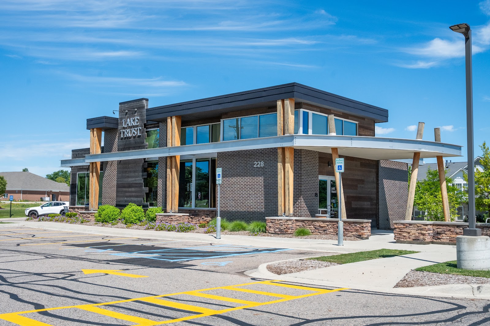 Lake Trust Credit Union in Auburn Hills