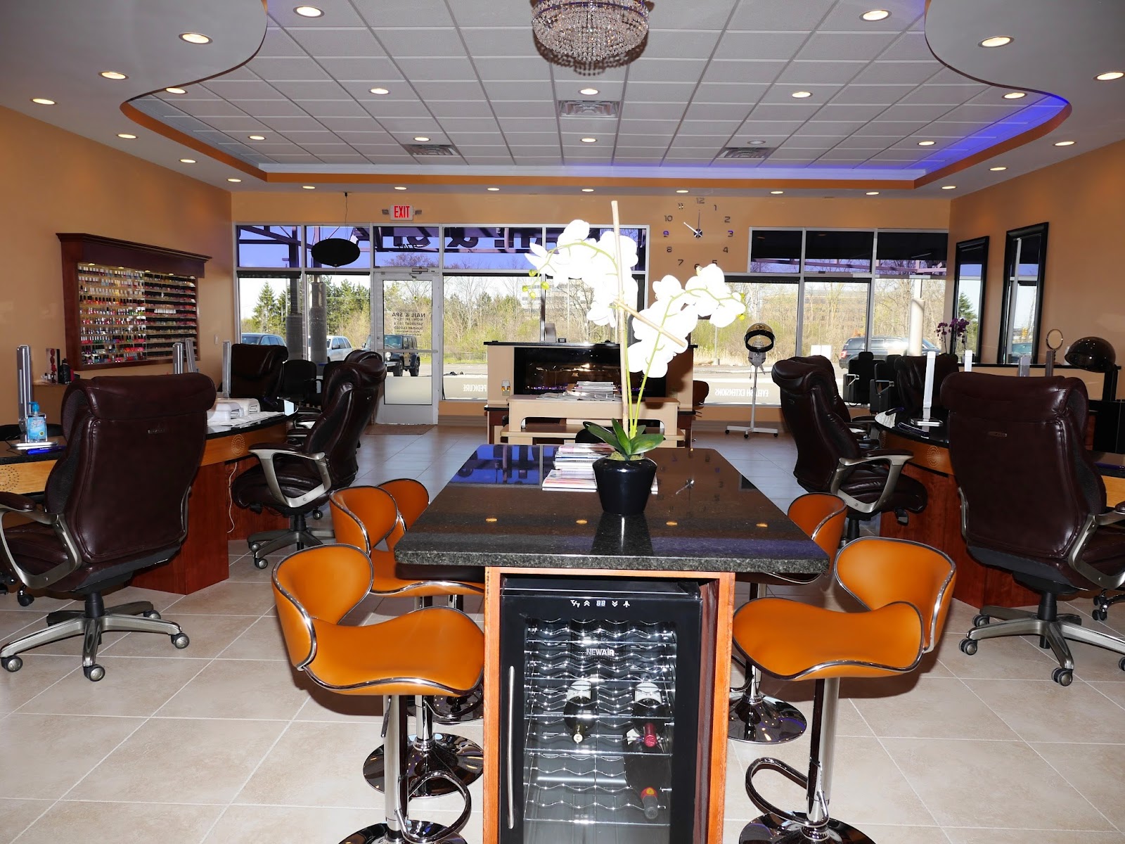 Majestic Salon Nail & Spa in Auburn Hills