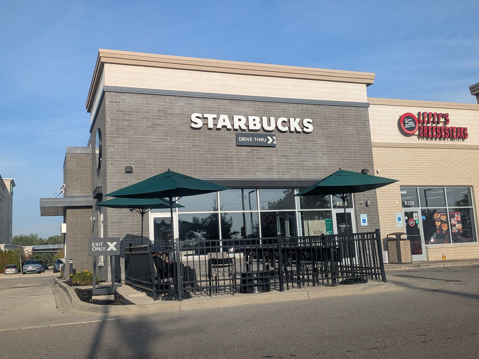 Starbucks in Auburn Hills