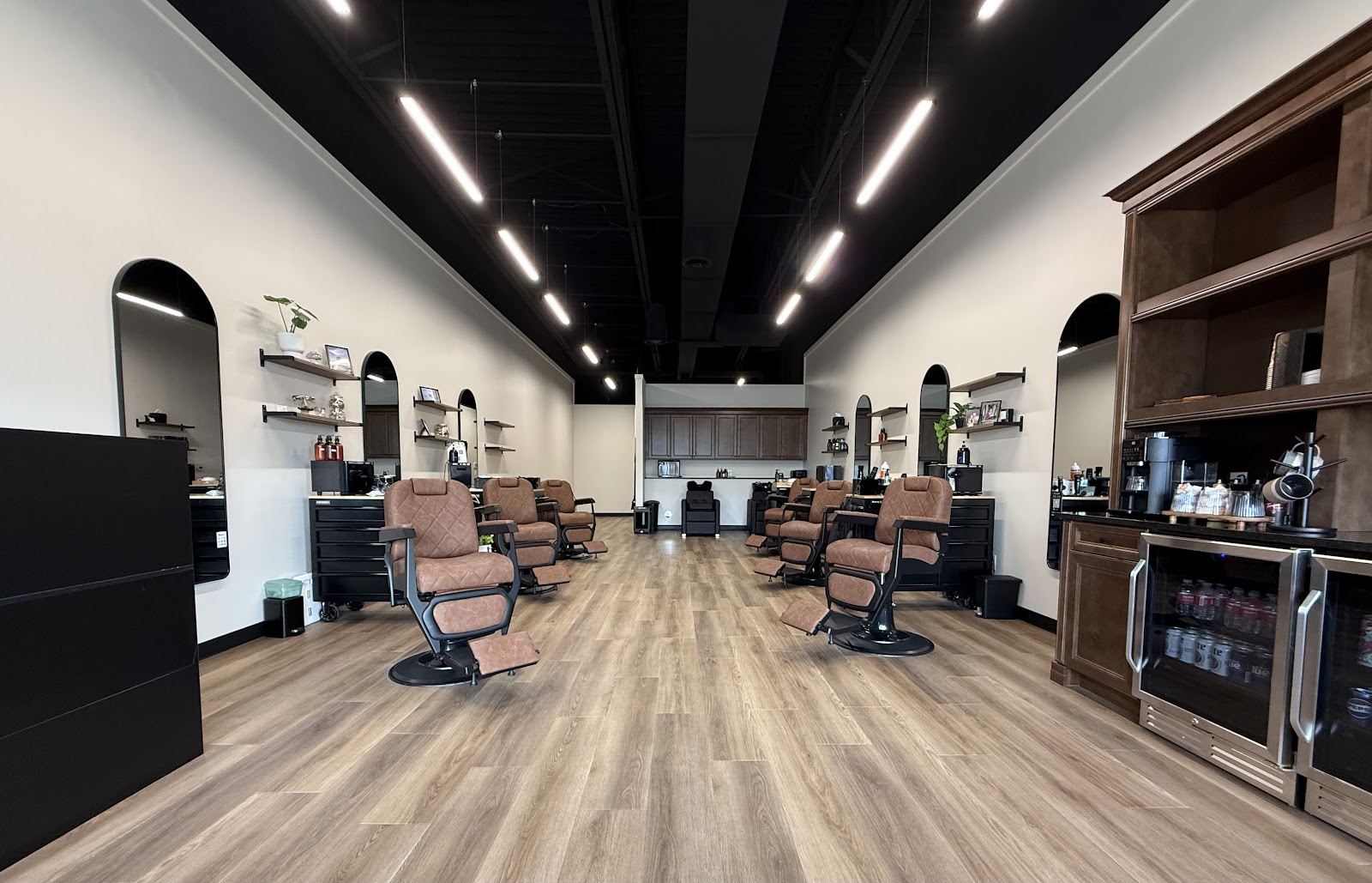Look Sharp in Auburn Hills: Cuts, Color and Nails